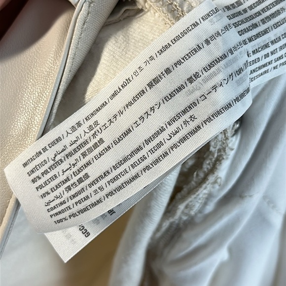 Abercrombie 90’s Straight Ultra High Rise Vegan Leather Waistband Jeans Size 20R - Picture 15 of 16